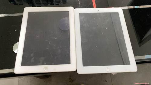 iPad Pro  32g ！一个能开机！一个找不到充电器了骏营议价商品