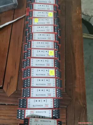 #继电器施莱格安全继电器SCDA127R有16个，二手不退不(议价商品）