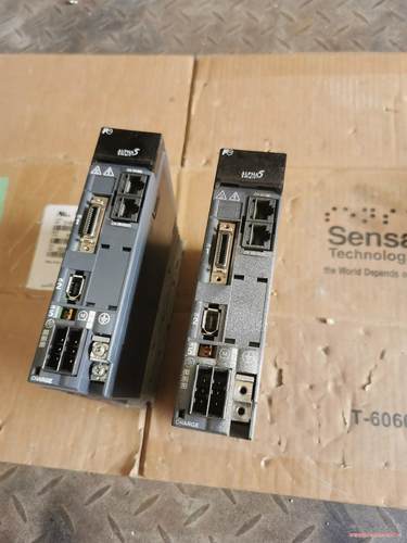 富士伺服驱动器RYH401F5-VV2  400W实物图 质骏营议价商品