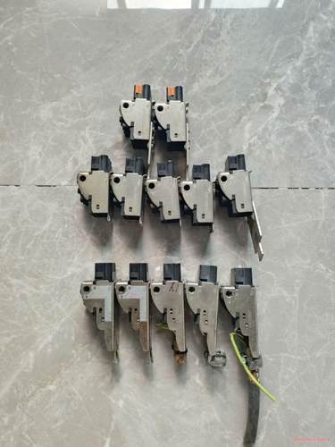 原装剪线拆机西门子插头A5E02096937（五个）6SL3(议价商品）