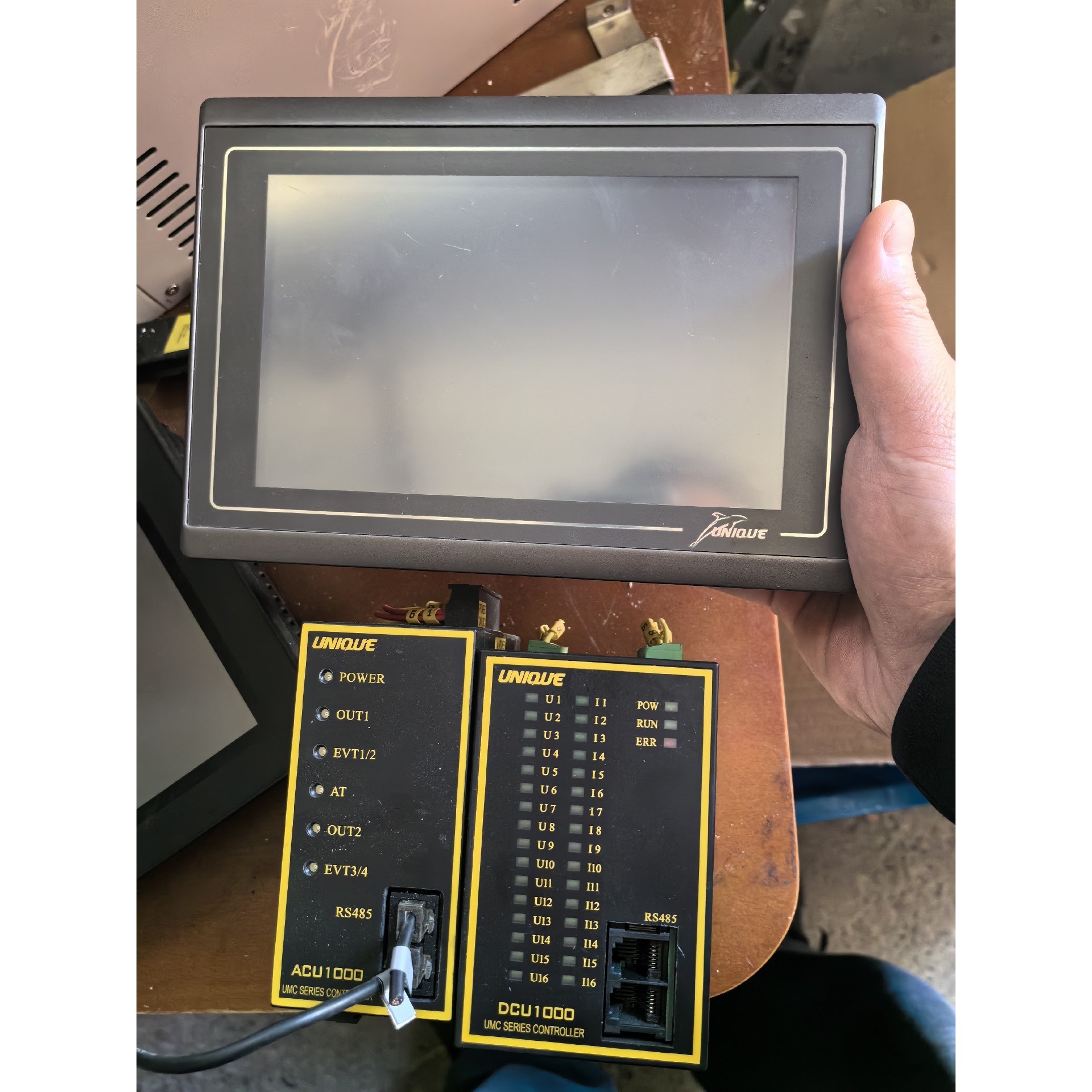 日本优易控UNIQUE控制器+触摸屏UMC1107E003骏营商贸—议价