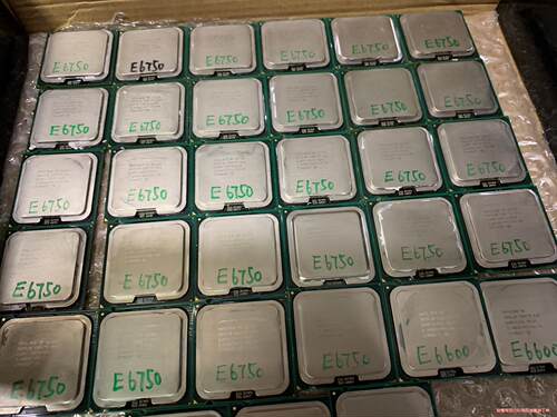 Intel E6750 CPU  775针CPU   拆机一议价商品