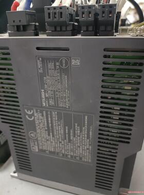 三菱伺服400瓦、MR-J3W-22B、HF-KP23BG1(议价商品）