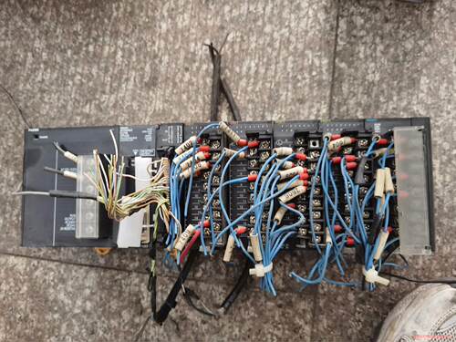 欧姆龙CJ1M CPU22、ID211、OC211、DA04(议价商品）