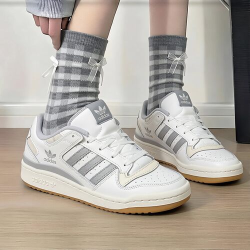 Adidas阿迪达斯三叶草男女低帮板鞋白色休闲鞋26新款运动鞋KH7298
