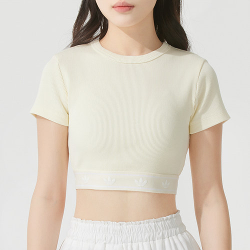adidas阿迪达斯三叶草女短袖26秋季运动服跑步透气休闲T恤JD0040