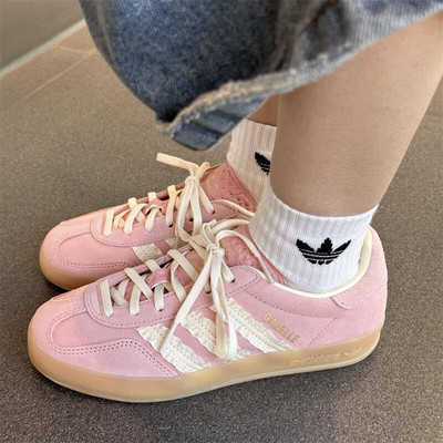 阿迪达斯adidas粉色休闲鞋女鞋26新款复古低帮板鞋运动鞋JS1413