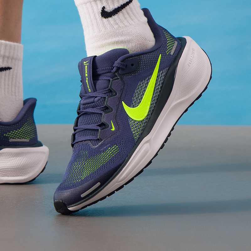 NIKE耐克女鞋跑步鞋25新款秋季运动鞋AIR ZOOM 缓震健身鞋FN5041