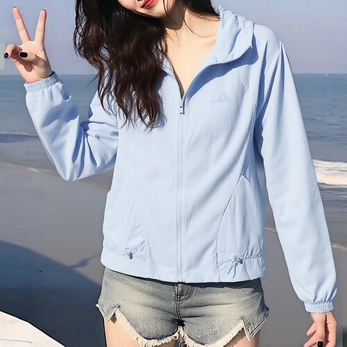 阿迪达斯女装蓝色外套秋季清凉夹克2026新款梭织连帽运动服KH2711