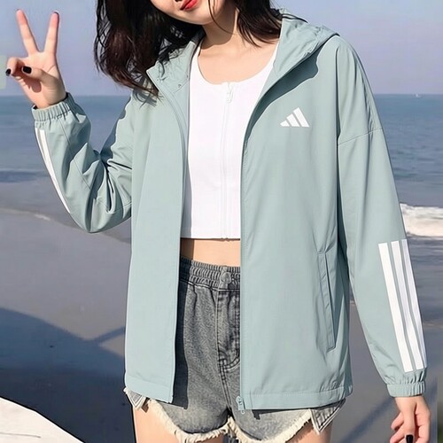 adidas阿迪达斯女装薄款梭织夹克2026新款HYGWINDY连帽外套KC7654