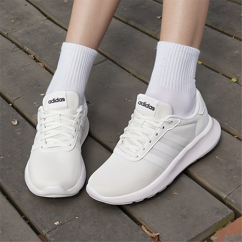 阿迪达斯正品运动鞋女鞋25冬季新款轻便缓震运动鞋网面透气小白鞋