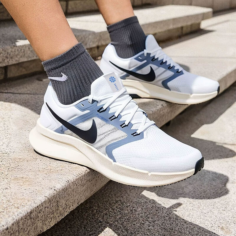 耐克男鞋跑步鞋运动鞋