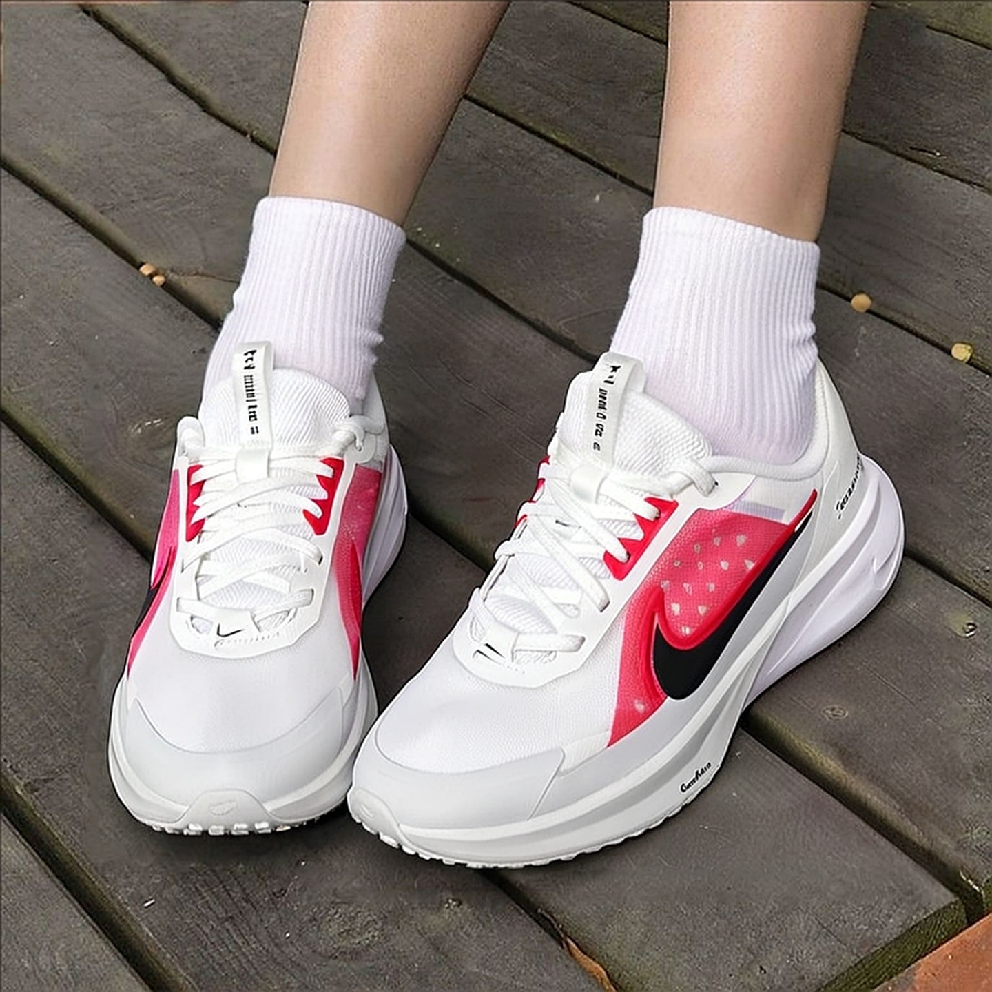 NIKE耐克女鞋白色休闲鞋25新款运动鞋回弹健身训练鞋FZ0017-101