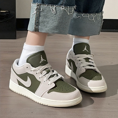 耐克女鞋低帮板鞋AJ1大童休闲鞋