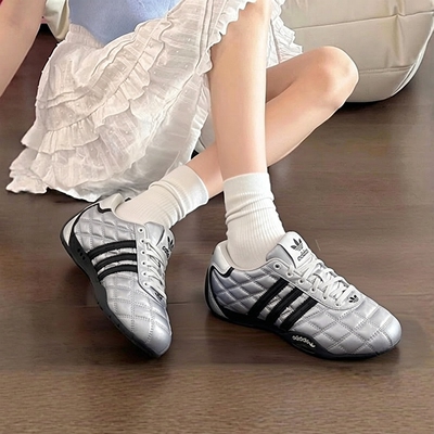 Adidas阿迪达斯AdiRacer Lo三叶草低帮银色复古运动赛车鞋 JS0284