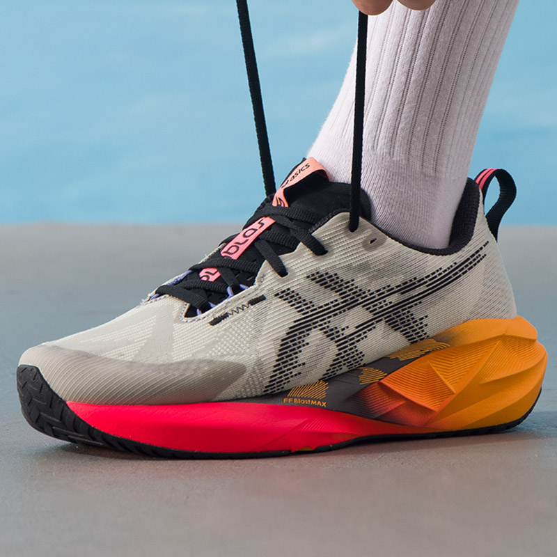 ASICS亚瑟士NOVABLAST 5 CP新款男鞋运动缓震透气跑步鞋1011C175