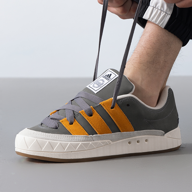 adidas阿迪达斯三叶草男女鞋休闲鞋25新款面包鞋厚底运动鞋ID3936