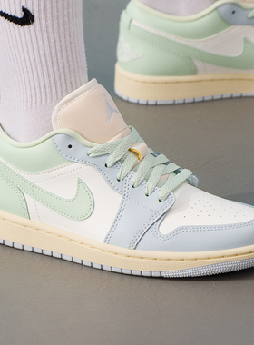 耐克女鞋板鞋26春新款Air Jordan 1经典缓震透气运动鞋DC0774-108