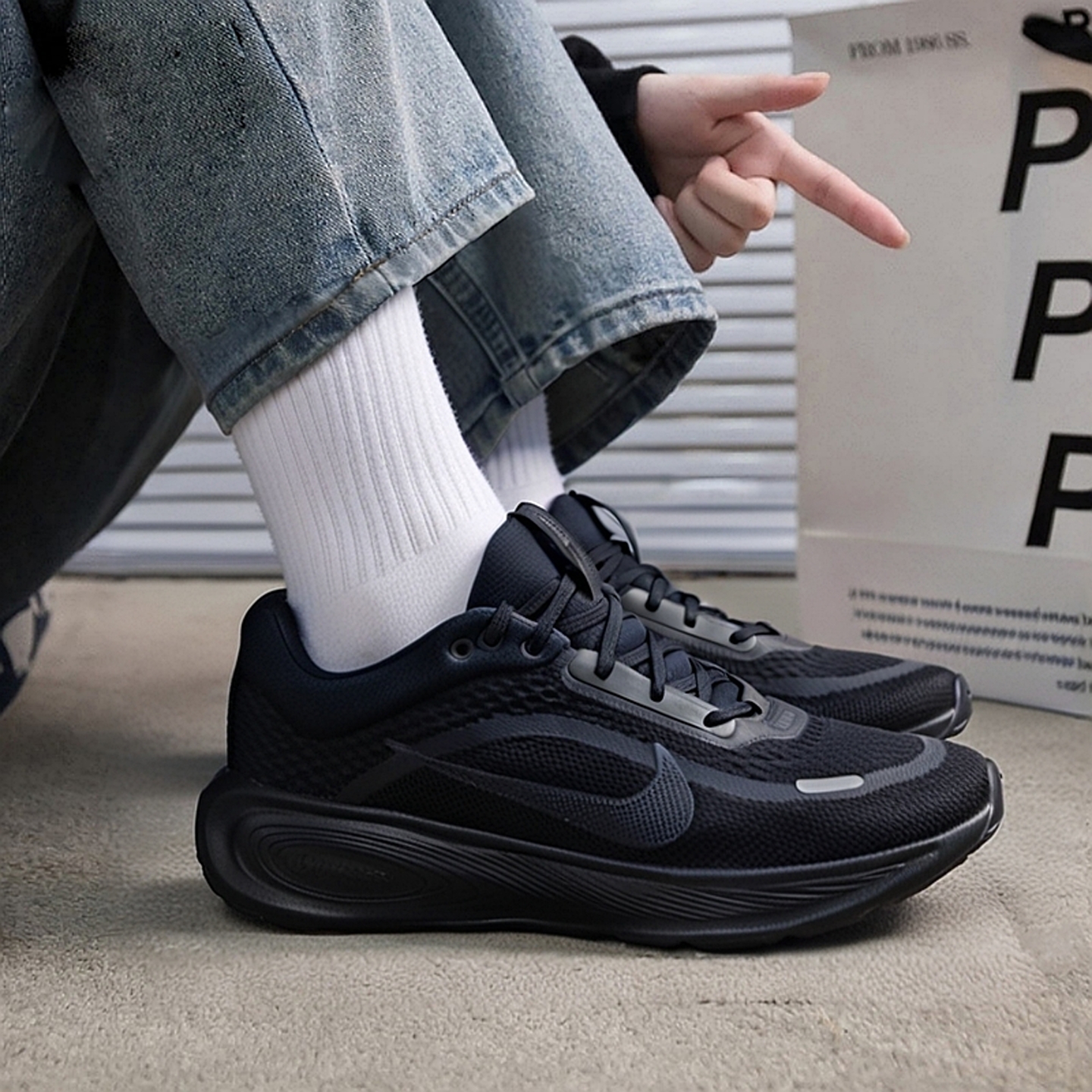 Nike耐克官方正品缓震透气跑步鞋女鞋冬季新款厚底大童黑色运动鞋