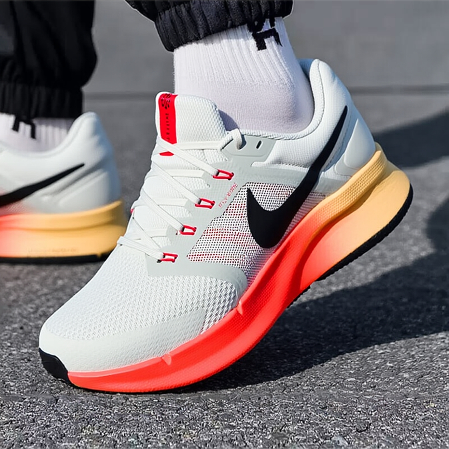 耐克男鞋跑步鞋26春新款NIKE RUN SWIFT 3运动鞋缓震健身训练鞋