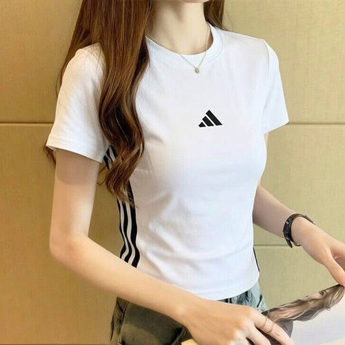 阿迪达斯女子圆领休闲T恤短袖透气26夏季新款跑步运动服JD0844