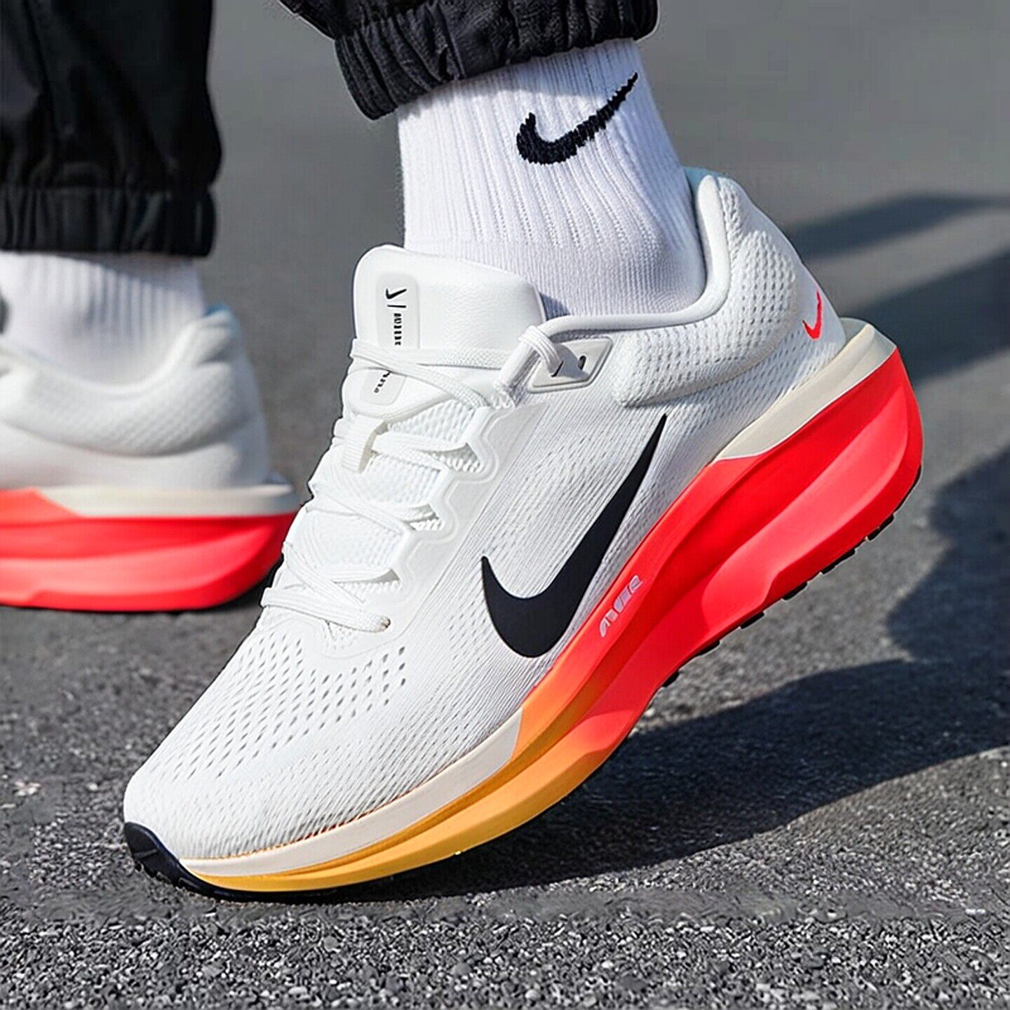 NIKE耐克缓震跑步鞋男鞋2026新款WINFLO11气垫鞋透气运动鞋慢跑鞋