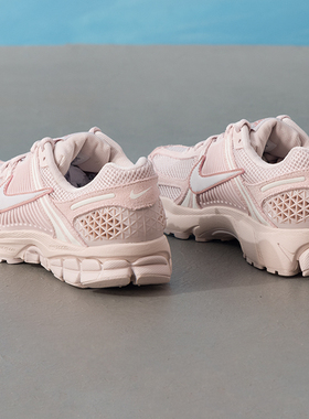 NIKE耐克女鞋低帮粉色休闲鞋2025新款运动鞋ZOOM老爹鞋HQ0458-600