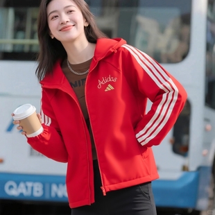 Adidas阿迪达斯女装红色软壳夹克外套26春新年款加绒运动服KU8972