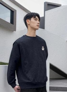 MLB卫衣男女情侣装爱心系列新款黑色圆领休闲套头衫3AMTH9144