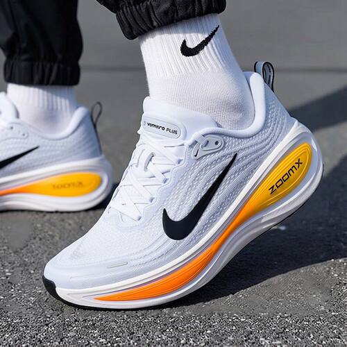 NIKE耐克男鞋 26春季新款迈柔VOMERO PLUS运动鞋黑武士跑步鞋