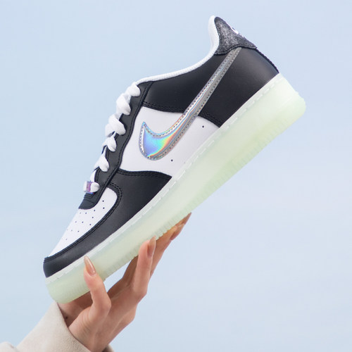NIKE耐克女鞋新款时尚潮流运动轻便休闲鞋低帮耐磨透气板鞋FZ55