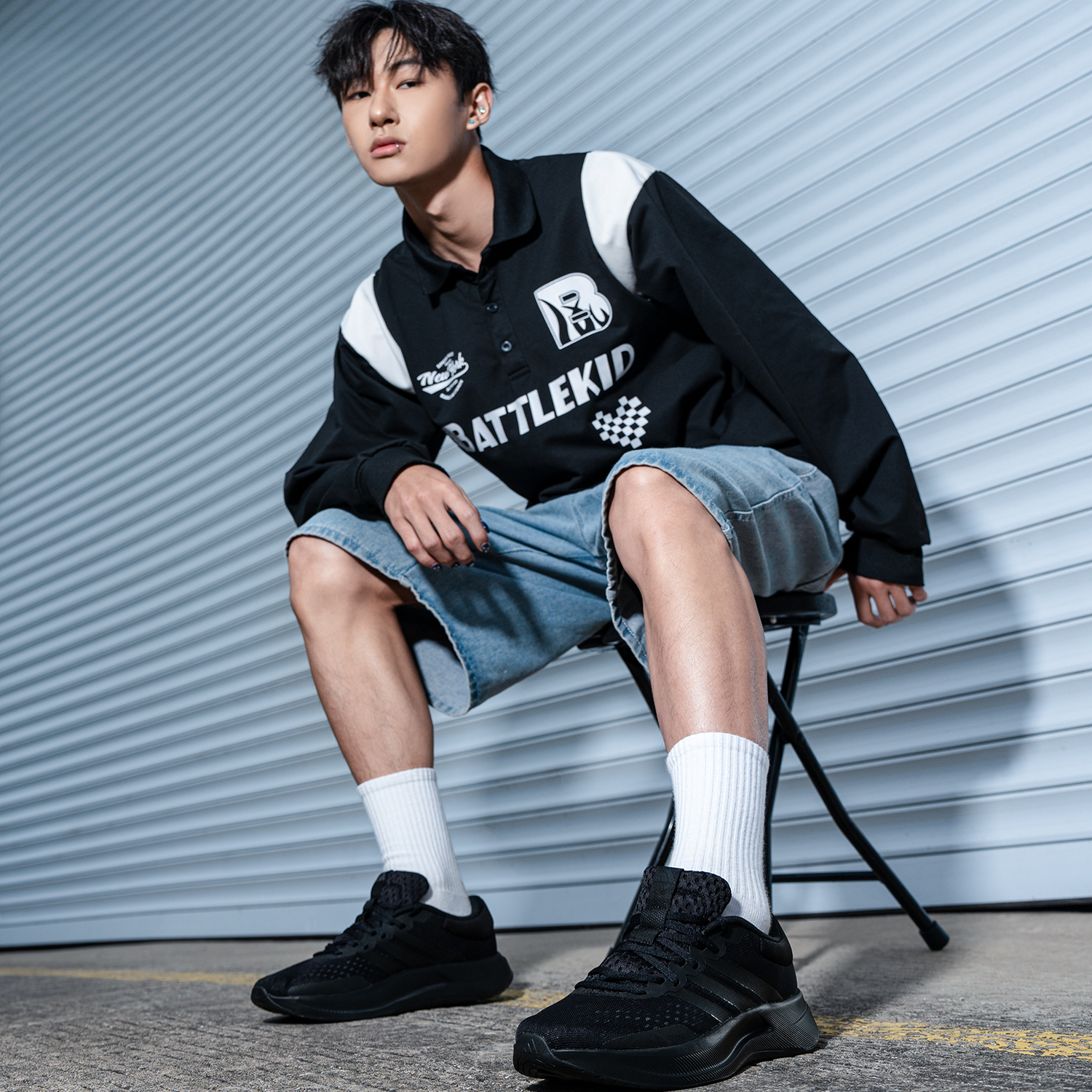 Adidas阿迪达斯官方男款2025年冬季新款时尚休闲运动跑步鞋JQ6401