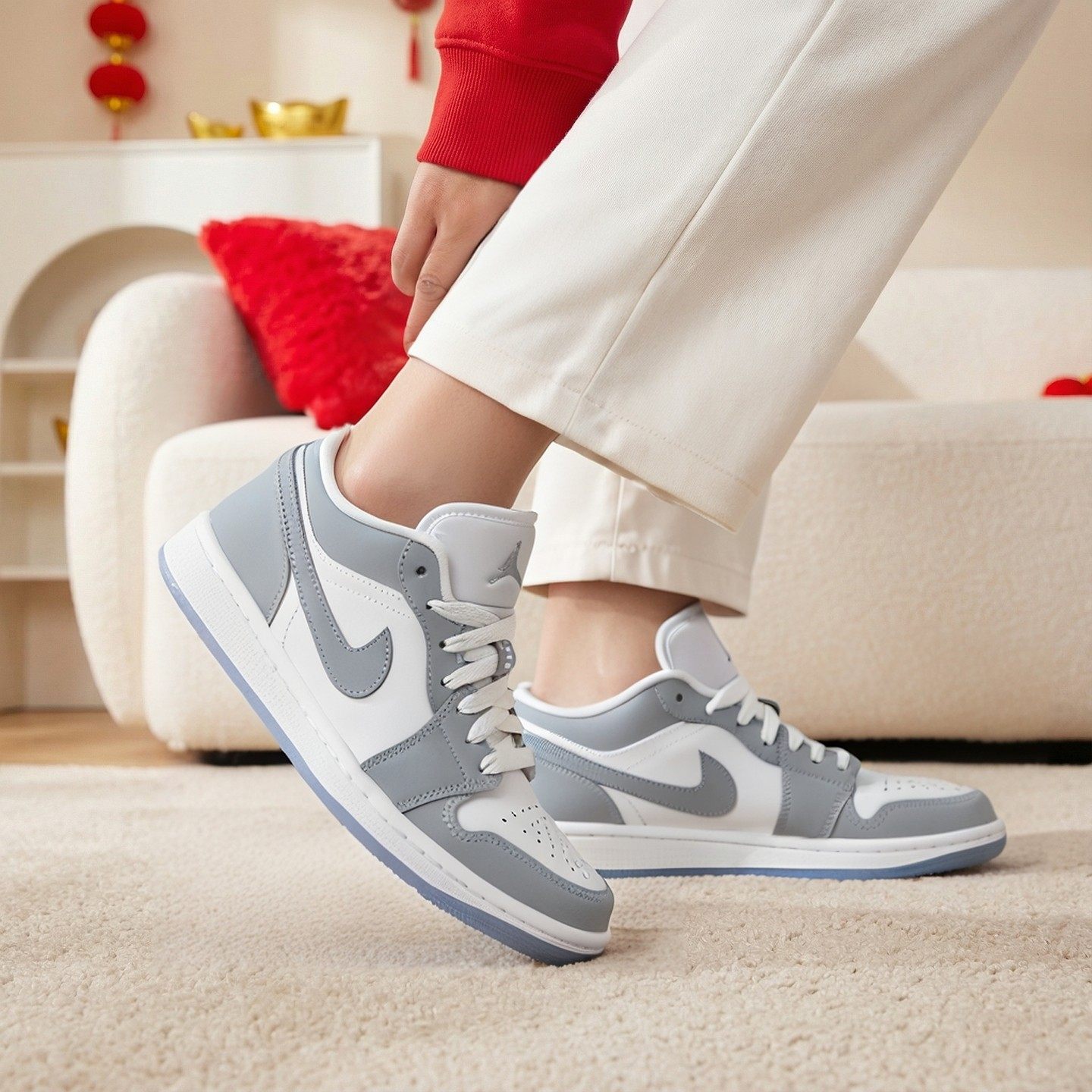 Nike耐克女鞋AJ1休闲鞋板鞋男低帮篮球鞋灰白运动鞋DC0774-105,运动鞋new,运动休闲鞋,淘宝优惠券,粉丝福利购,淘宝优惠卷