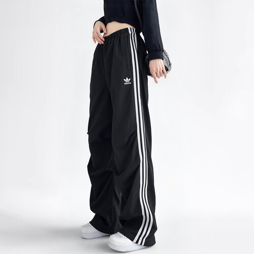Adidas三叶草女子潮流梭织直筒宽松运动休闲伞裤 KF9615