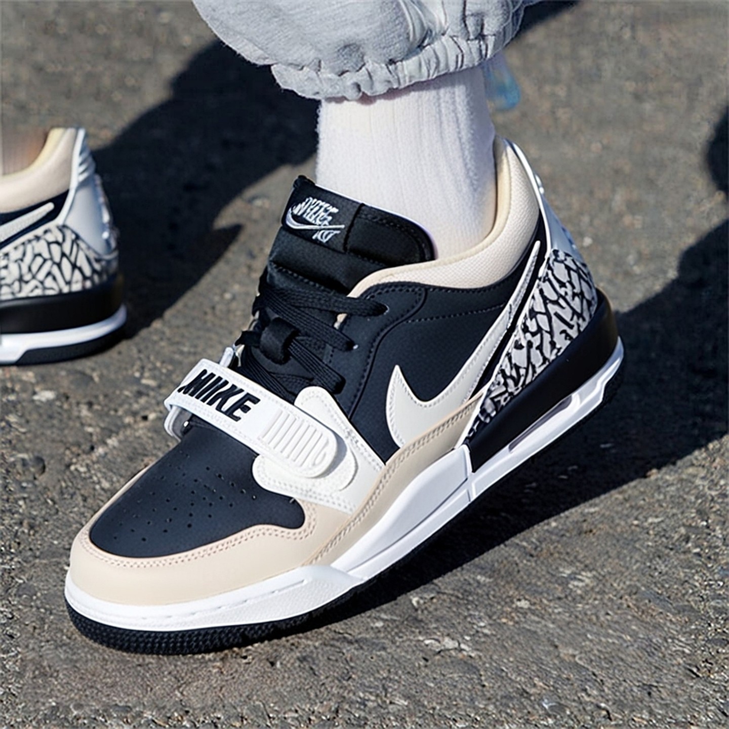 NIKE耐克女鞋休闲鞋25新款AJ篮球鞋实战运动鞋健身鞋CD9054-020