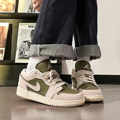 NIKE耐克女鞋AIR JORDAN 1低帮时尚运动休闲鞋篮球鞋HV4396-201