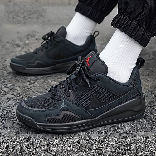 NIKE耐克男鞋低帮黑色篮球鞋26新款CMFT ERA运动休闲鞋HJ6777-060