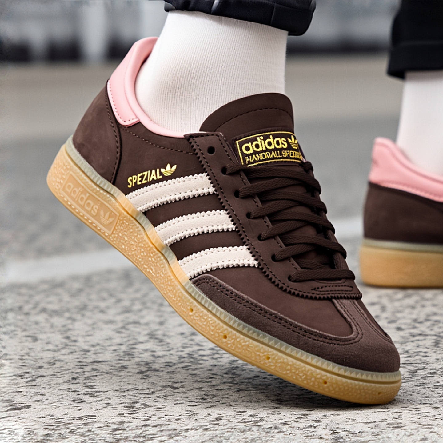 adidas阿迪达斯三叶草女鞋HANDBALL复古德训运动休闲鞋板鞋JR0852