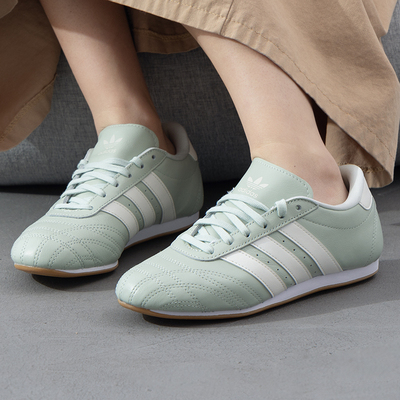 阿迪达斯女款休闲鞋跆拳道鞋2025冬季新款健身训练鞋运动鞋JS0710