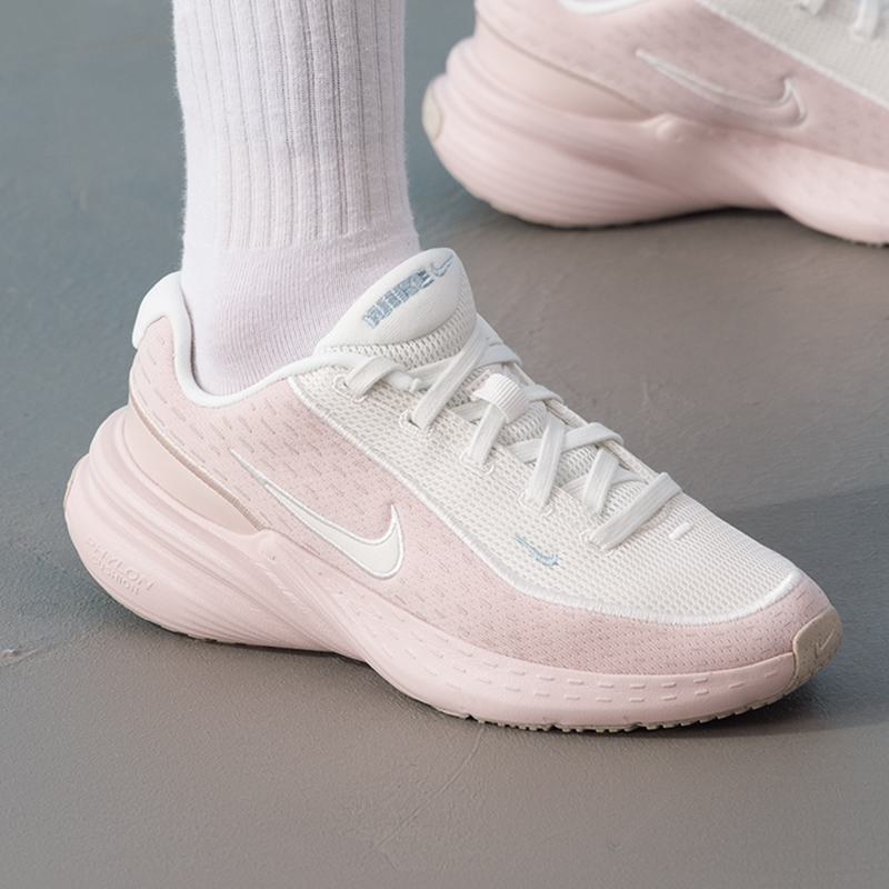 耐克NIKE女鞋25冬季新款运动鞋健身训练缓震透气休闲鞋IB2766-102