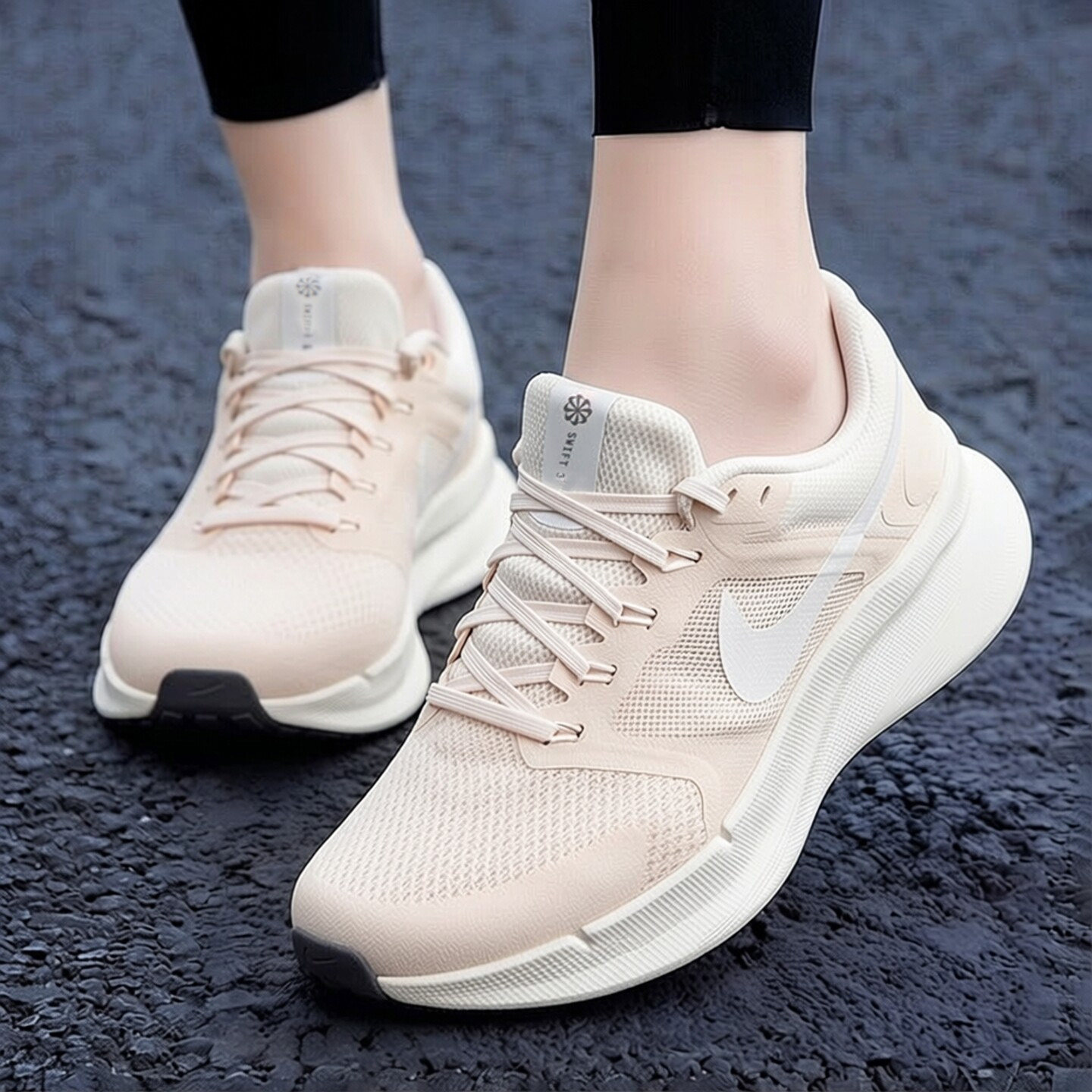 NIKE耐克女鞋新款淡粉色网面透气运动鞋休闲鞋轻便耐磨缓震跑步鞋