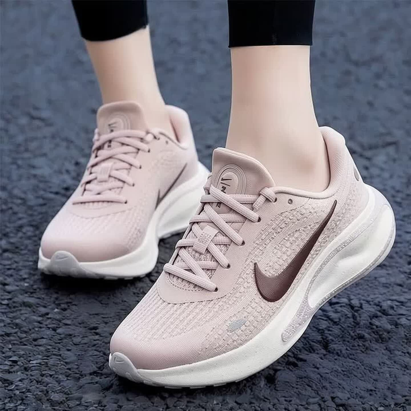 NIKE耐克官方正品运动鞋女鞋2026秋季新款透气缓震跑步鞋女IR1523