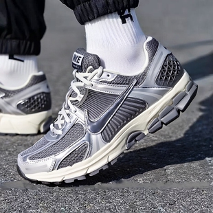 耐克男鞋运动鞋26春季新款NIKE ZOOM VOMERO 5休闲鞋IM3486-001