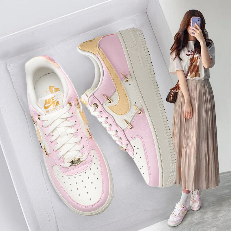 NIKE 耐克休闲鞋女鞋粉紫色厚底板鞋空军一号透气运动鞋IB2574