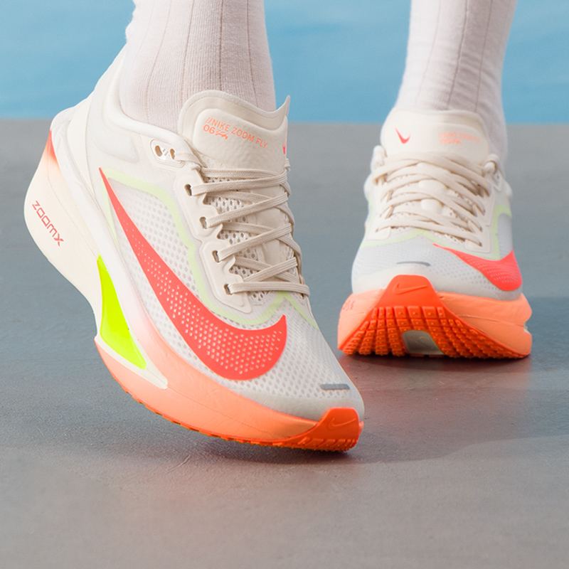 Nike 耐克W ZOOM FLY 6 网面全掌碳板马拉松缓震女跑步鞋夏FN8455