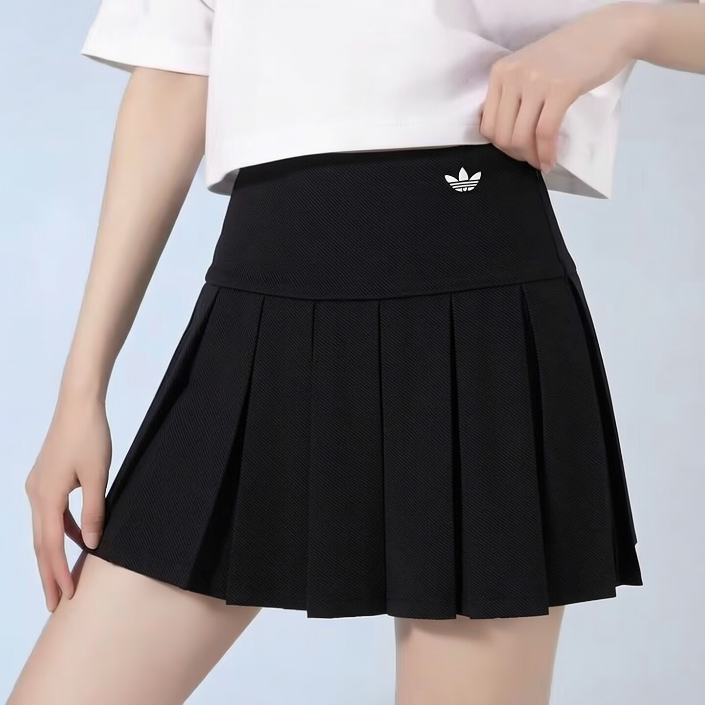 阿迪达斯三叶草26年夏季女子刺绣logo运动百褶裙休闲半身裙KG8257 - 实物图