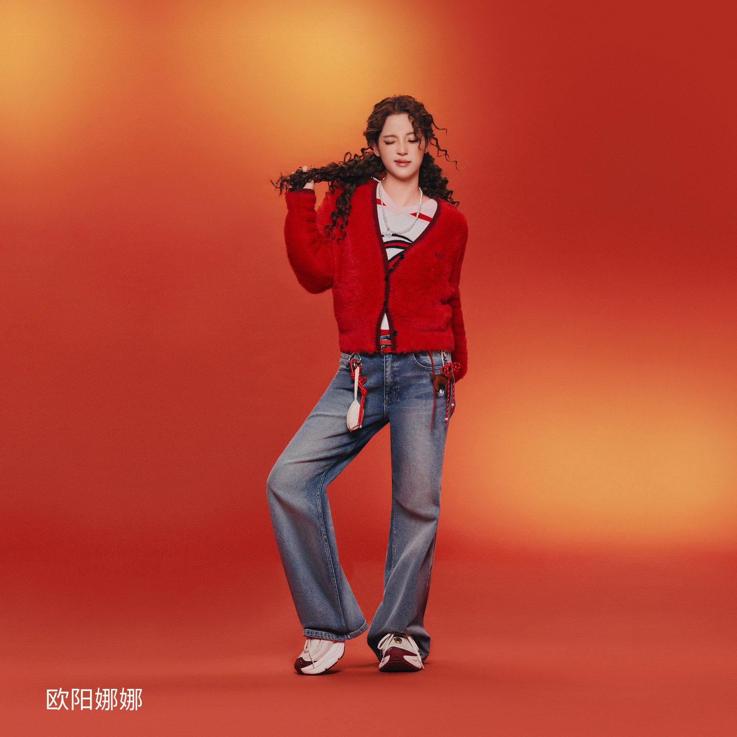 欧阳娜娜同款红色毛绒开衫阿迪达斯三叶草女装26春季新年款外套,运动服/休闲服装,运动茄克/外套,淘宝优惠券,粉丝福利购,淘宝优惠卷