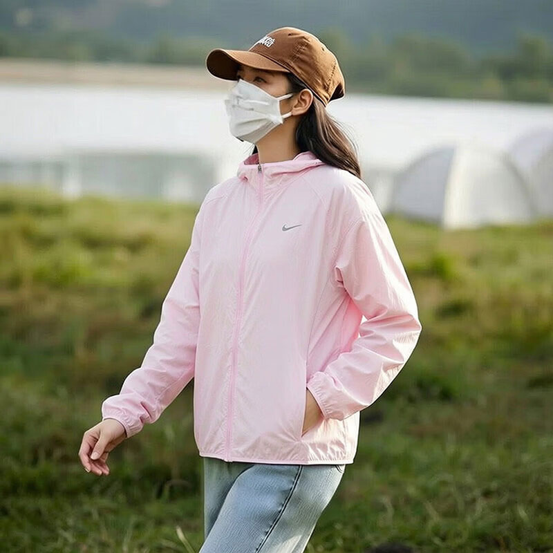 NIKE耐克运动夹克女装2026新款秋季防晒服跑步健身连帽外套皮肤衣