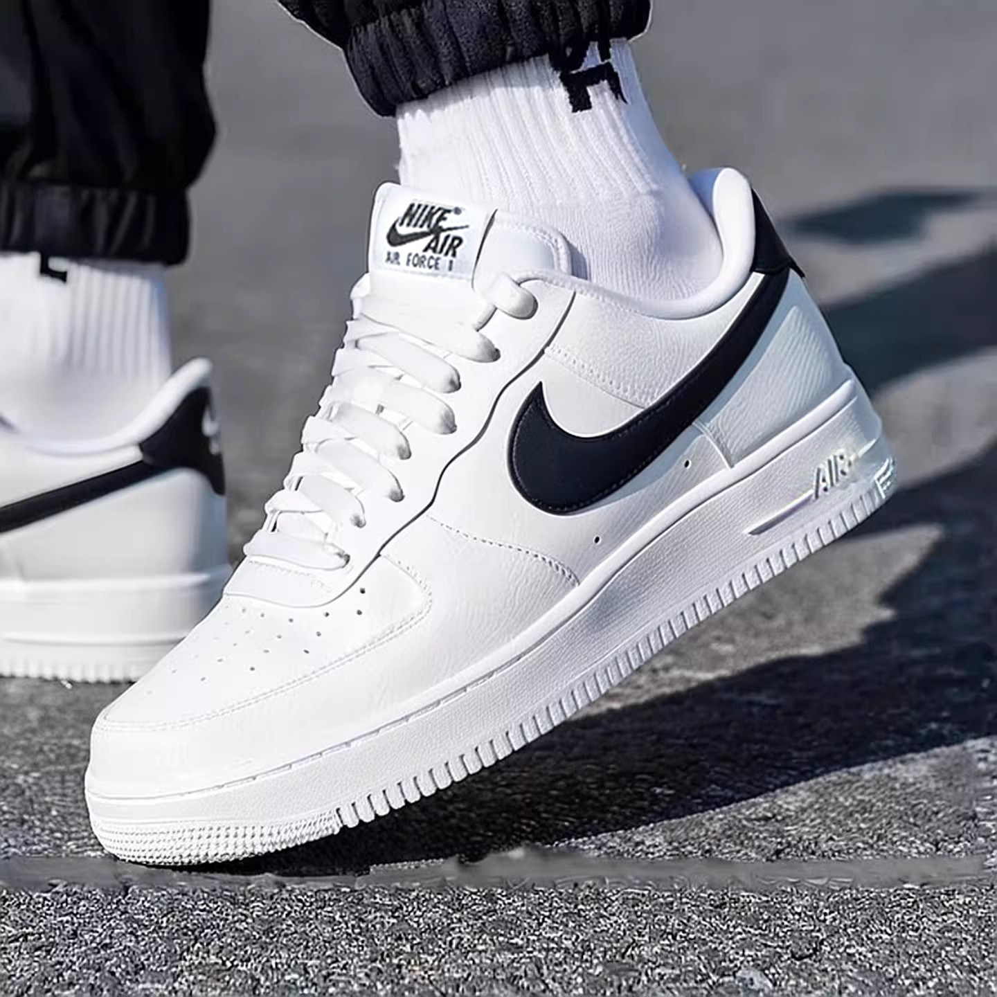 耐克男鞋Nike官网秋季新款空军一号黑白色AF1低帮运动休闲板鞋