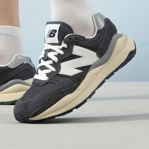 男鞋NEWBALANCE缓震运动鞋